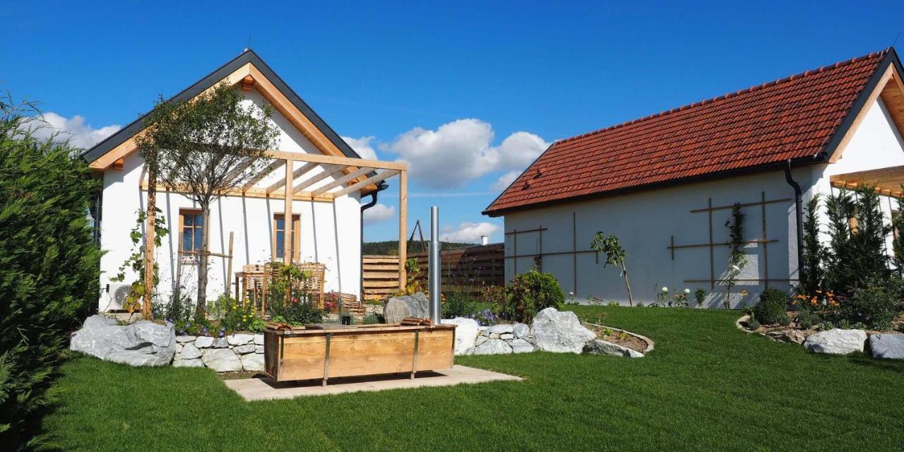 Kittenberger Chalets Am Gartensee Schiltern bei Langenlois Buitenkant foto